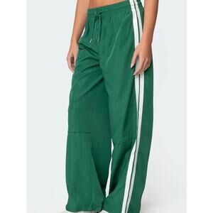 Green streetwear wide leg trousers with white stripe